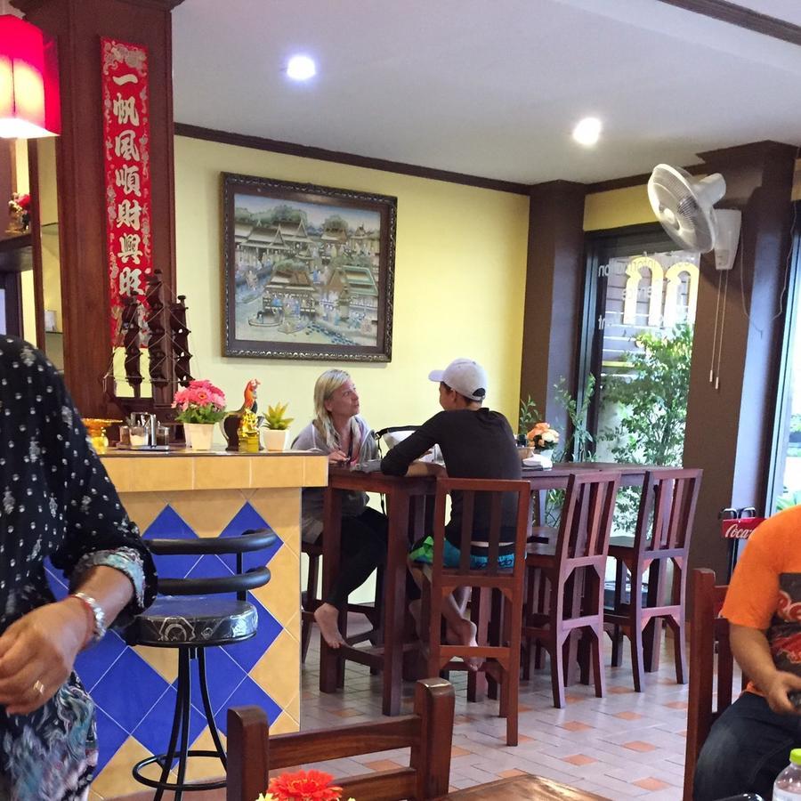 Хостел Kookkai House Patong Экстерьер фото