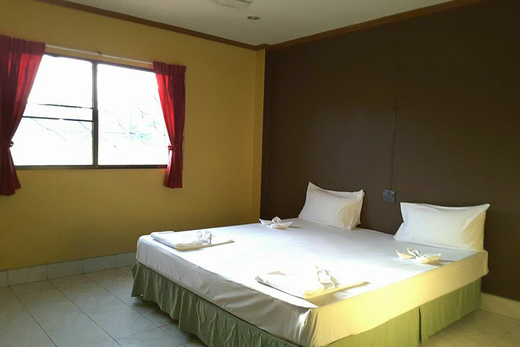 Хостел Kookkai House Patong Экстерьер фото