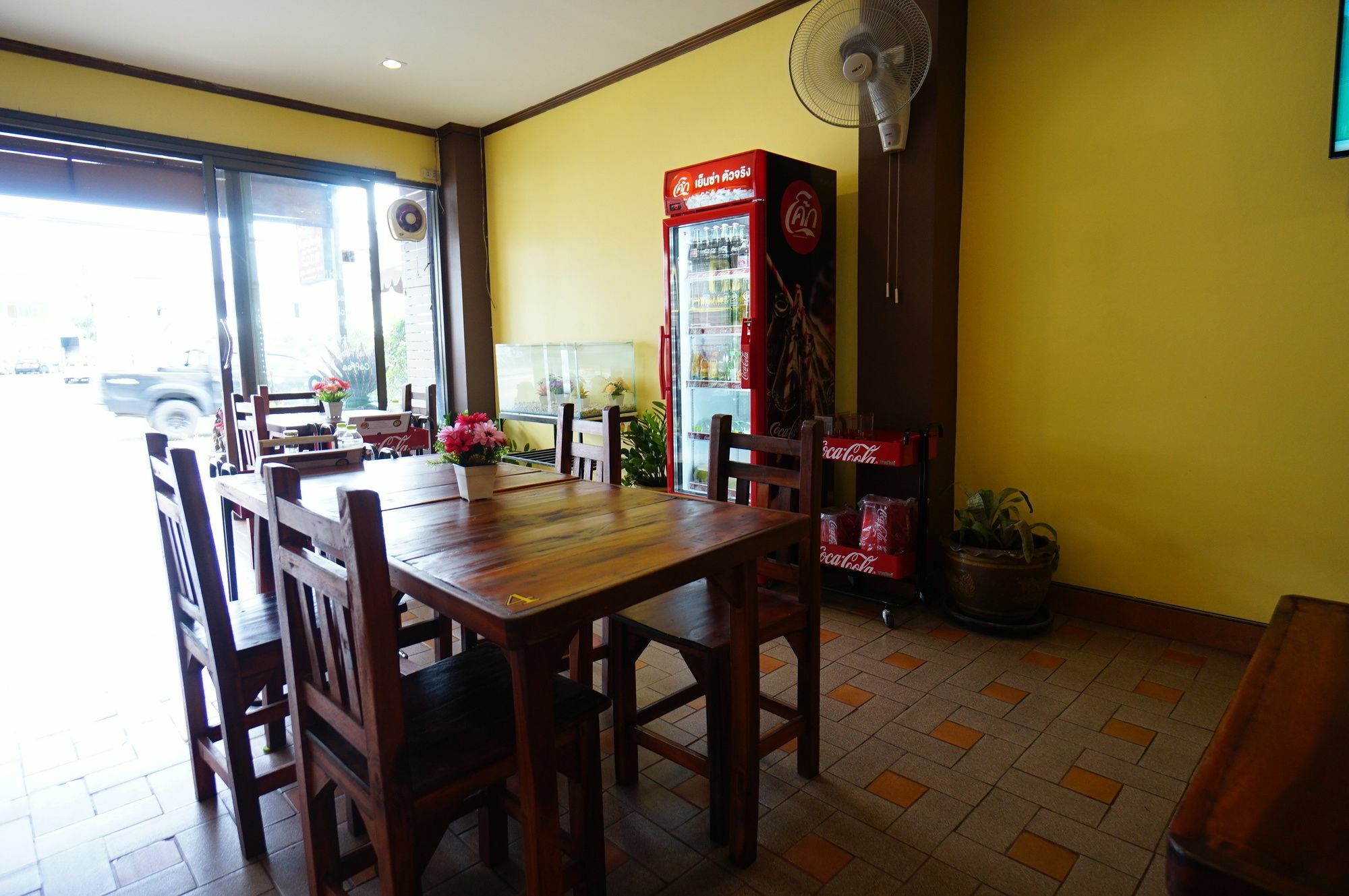 Хостел Kookkai House Patong Экстерьер фото