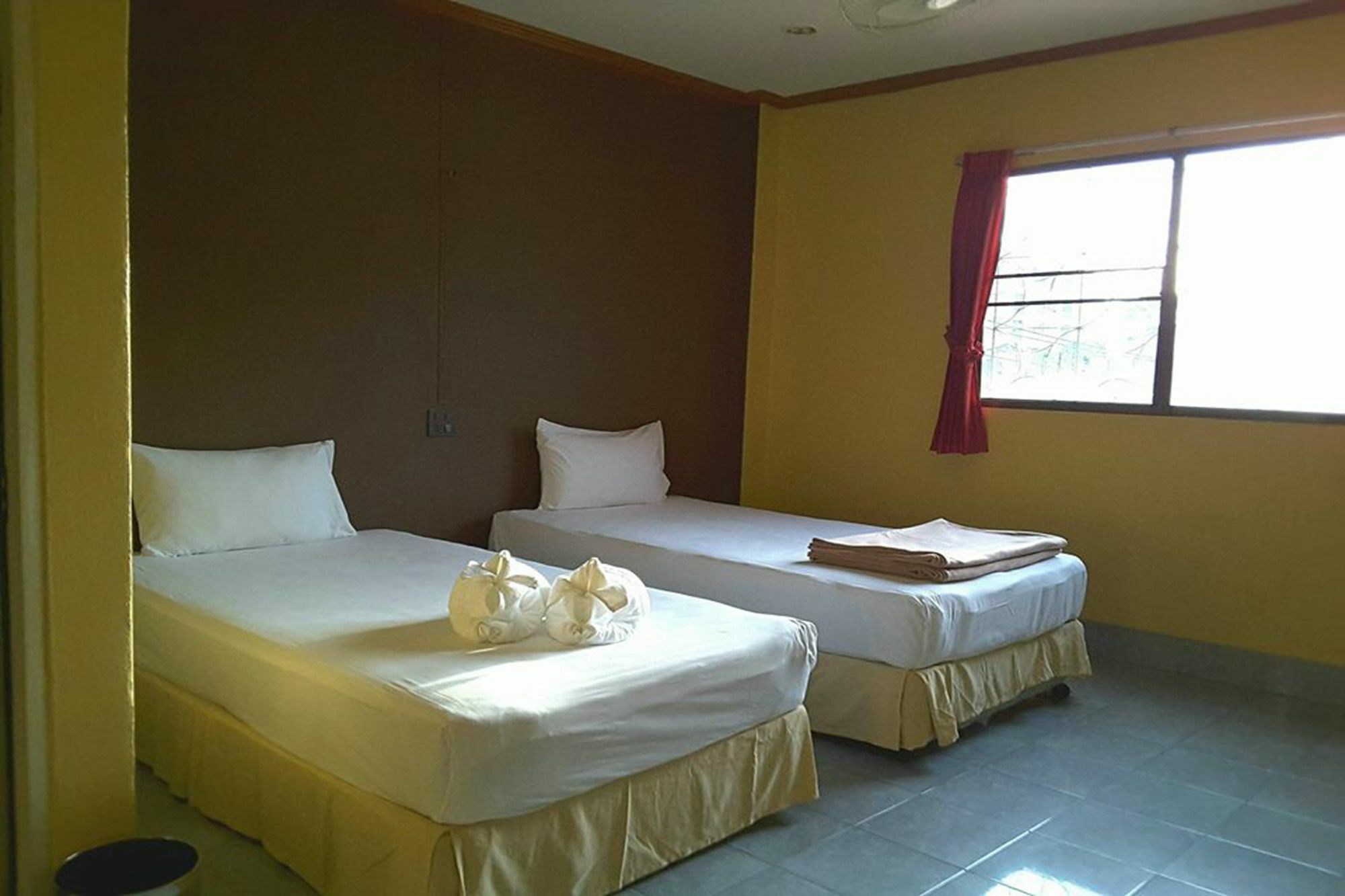 Хостел Kookkai House Patong Экстерьер фото