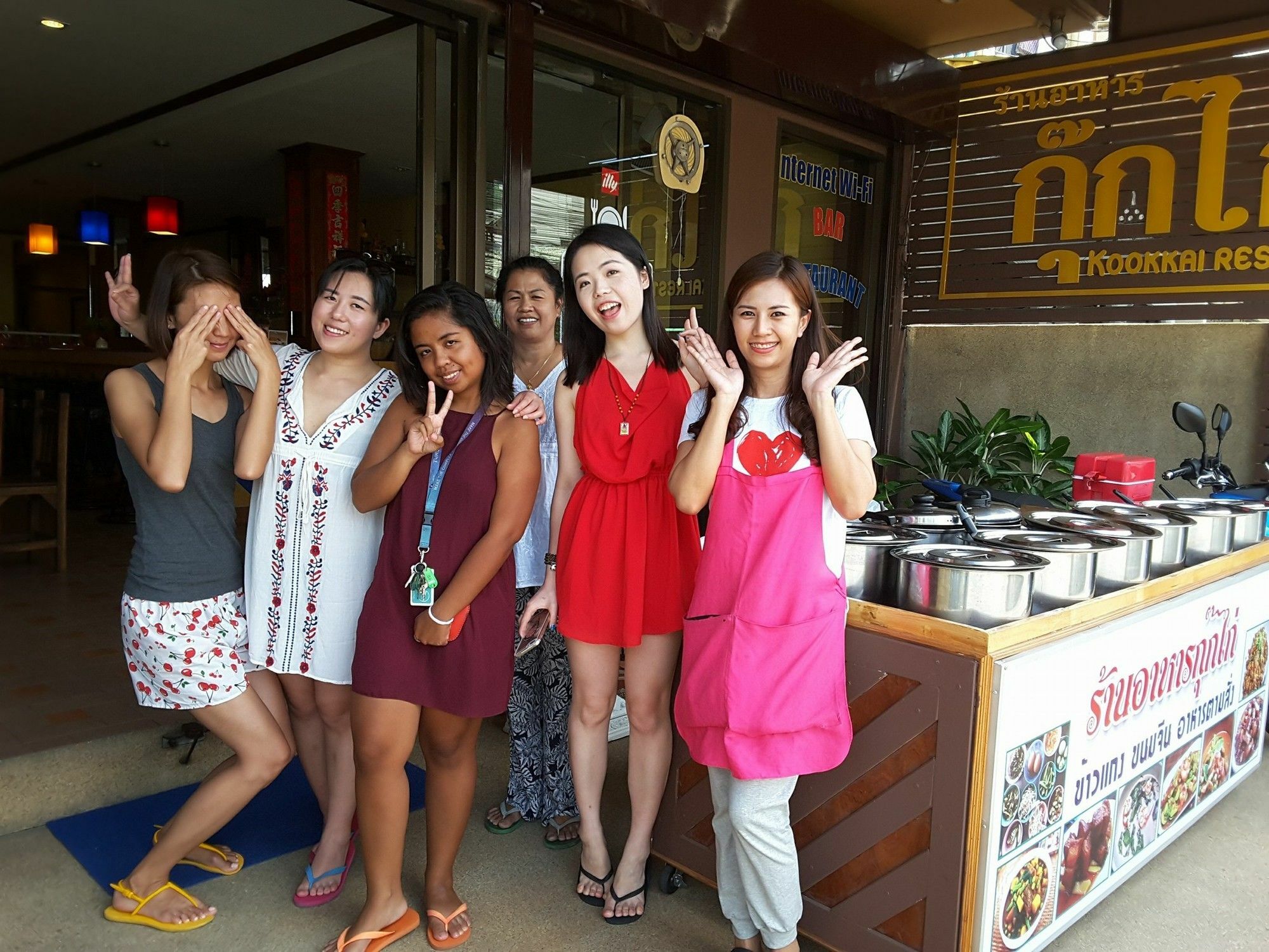 Хостел Kookkai House Patong Экстерьер фото