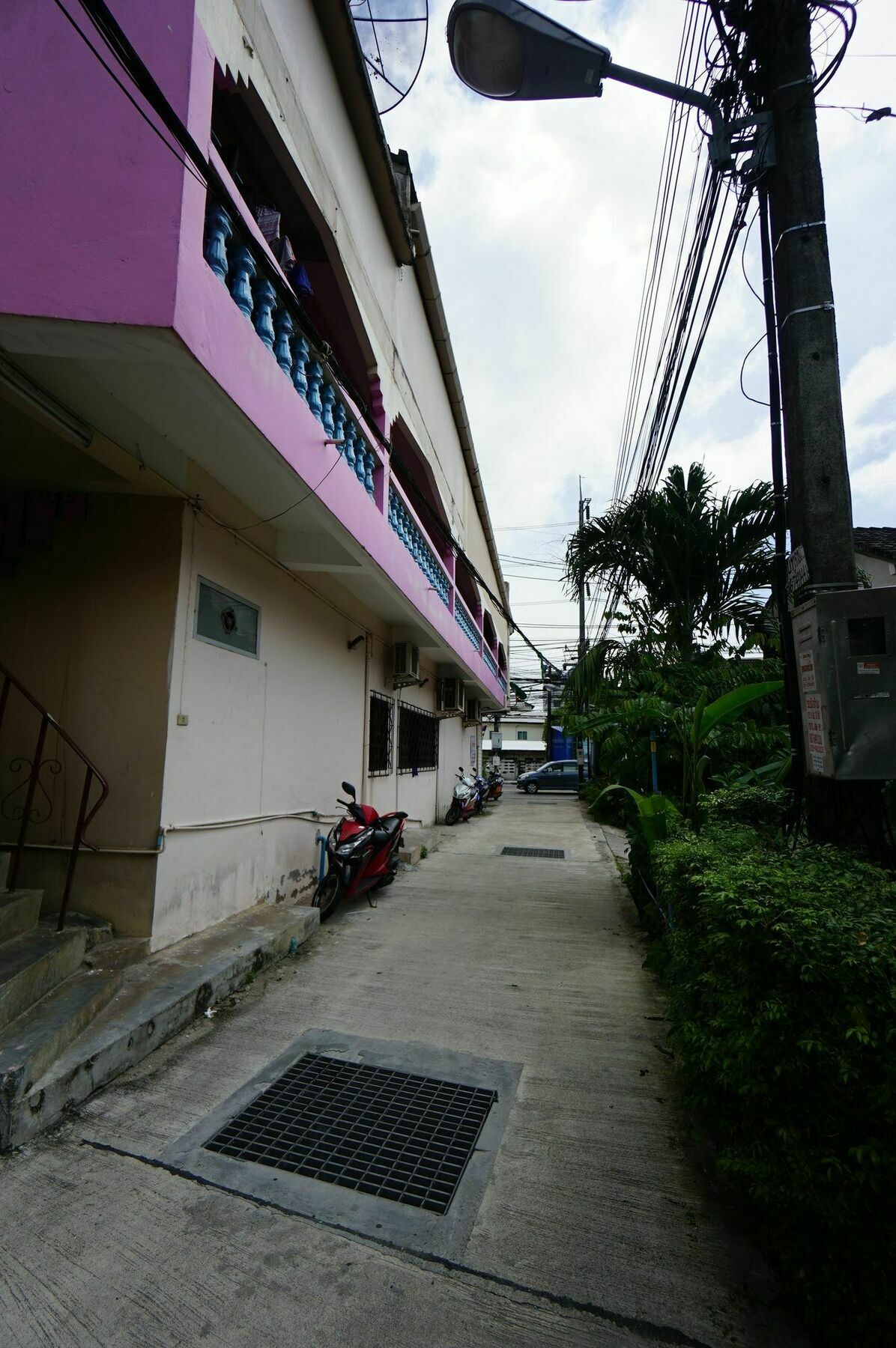Хостел Kookkai House Patong Экстерьер фото